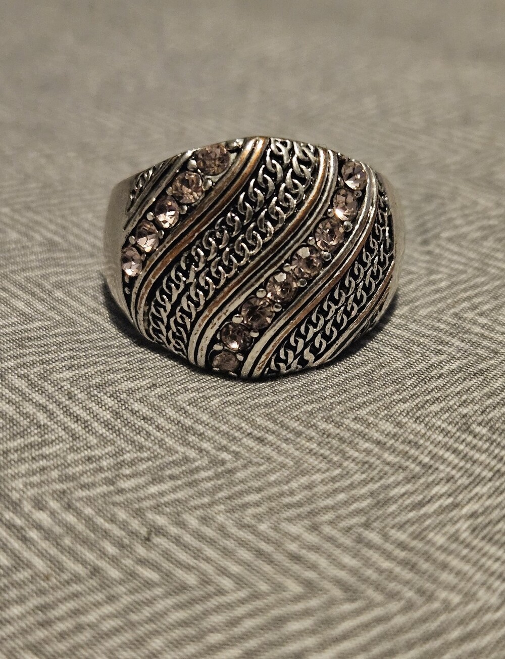 Vintage Silver Tone Pink Rhinestone Cable Rope Diagonal Statement Ring Size 7.75